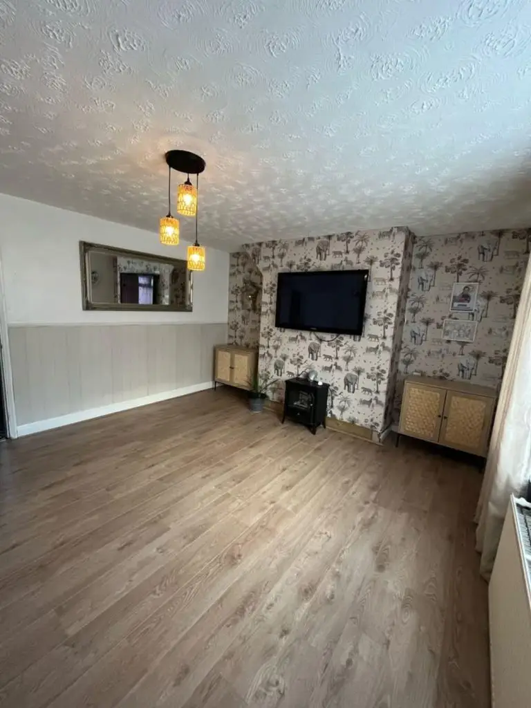 Oak Laminate – Living Room