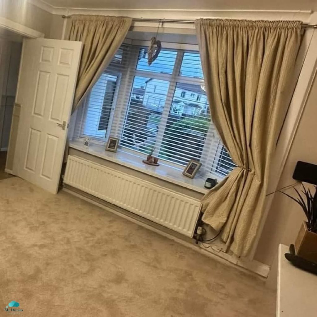 Living Room – Brown – Curtains